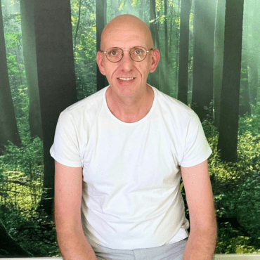 Mindfulness en Act Trainer en Coach. Particulier & zakelijk. Live en Online trainingen.